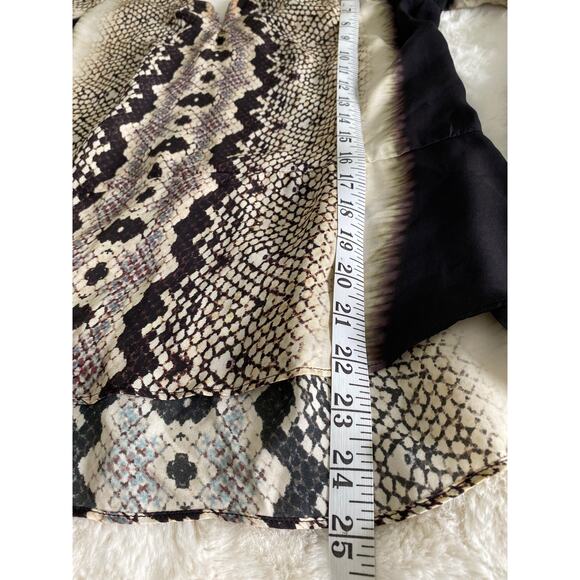 Artelier Nicole Miller 100% Silk 'Anaconda' Snakeskin V-Neck Blouse Sz P - Picture 5 of 12